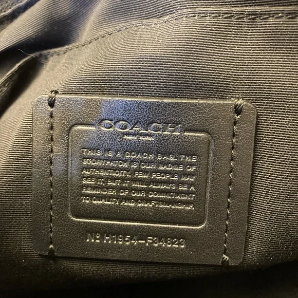 Coach Mae File Black pebble leather crossbody bag with gold hardware like new - Picture 8 of 10